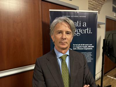 Vaccini, Federfarma: "Farmacie riferimento cittadini anche per cultura prevenzione"