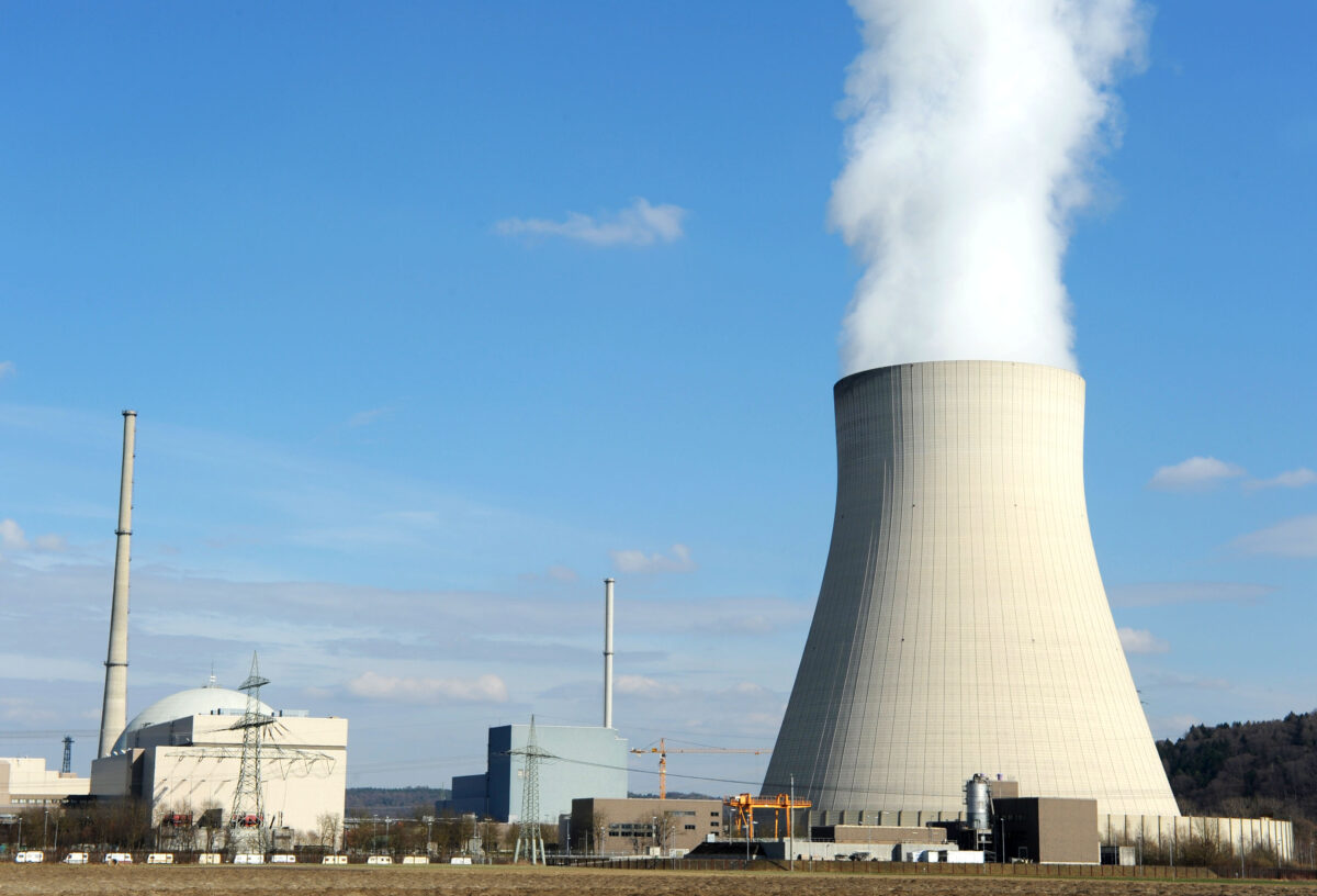 Nucleare, la metà degli italiani è favorevole all'utilizzo dell'energia atomica