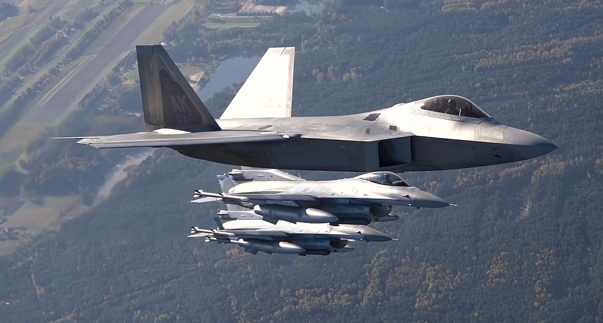 L'Italia triplica i fondi alla NATO: oltre un miliardo per le forze speciali