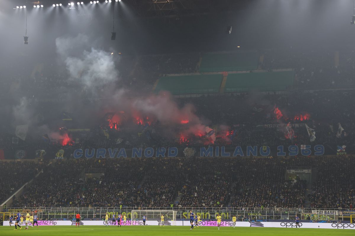 La Polizia scopre un arsenale riconducibile alla Curva nord interista
