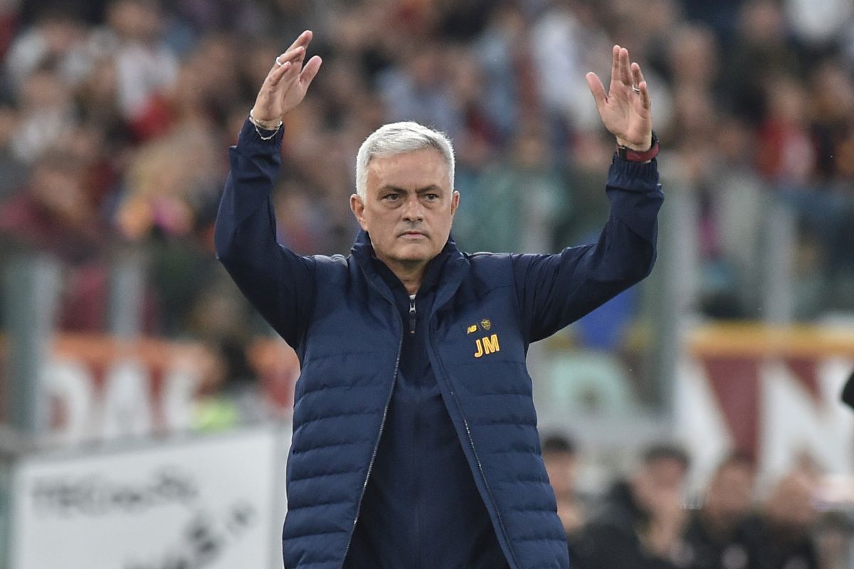 Fenerbahçe, José Mourinho sottoposto a intervento chirurgico alla cistifellea: operazione riuscita