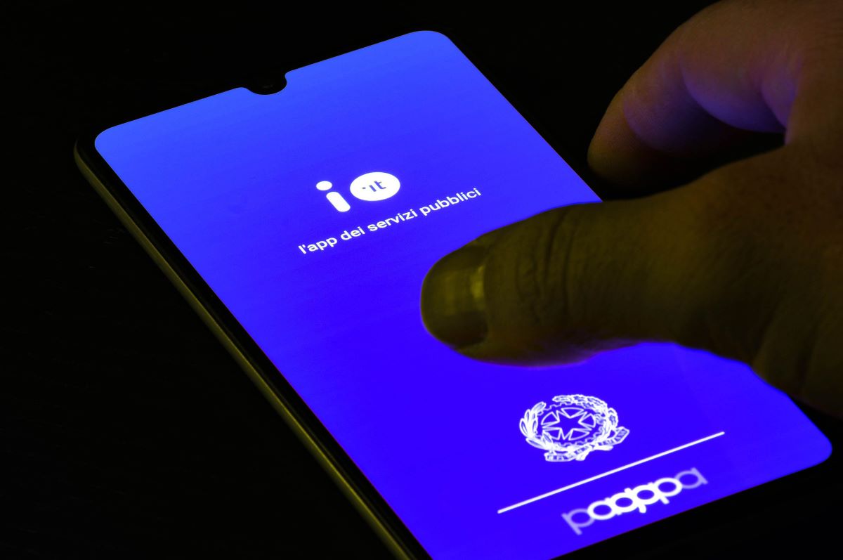 IT-Wallet in tilt: problemi tecnici sull'app per la Tessera Sanitaria a causa di un sovraccarico di richieste