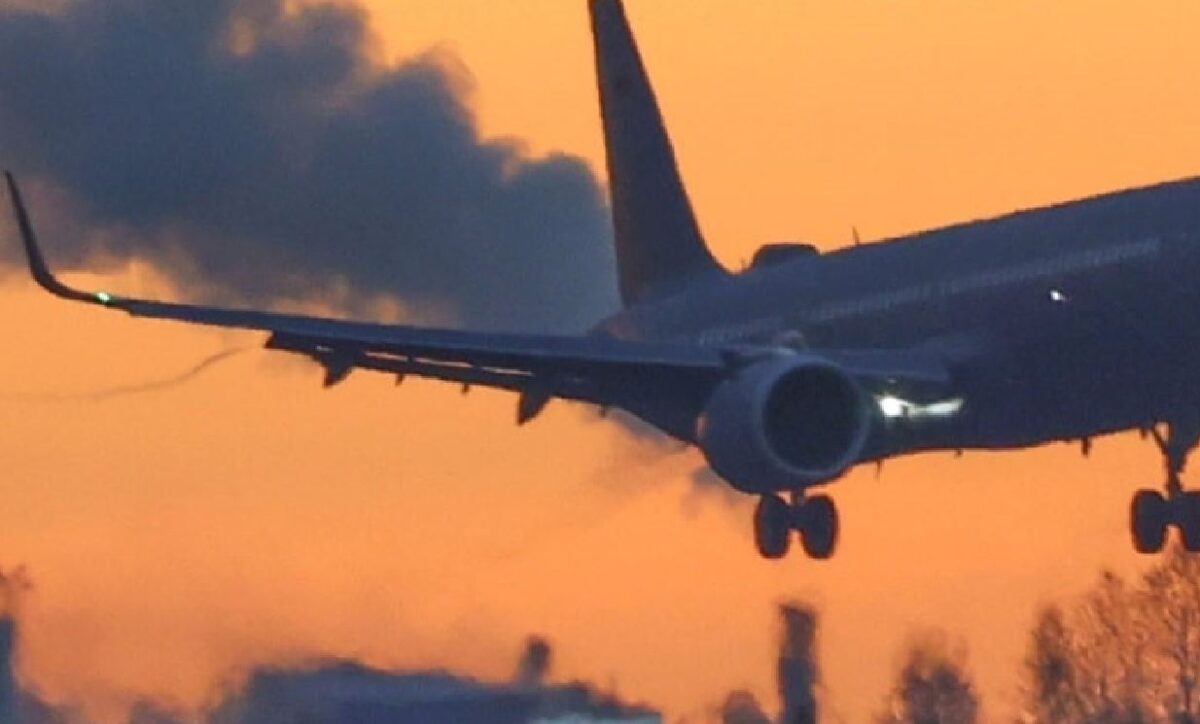 Aereo di linea con 181 persone esce di pista e si schianta in Corea del Sud: 179 morti