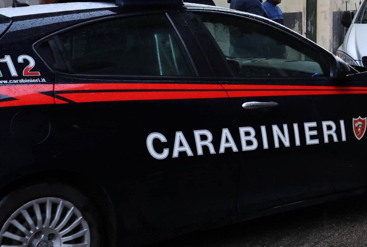 Dramma a Cagliari: si arrampica per entrare in casa della fidanzata, precipita e muore sul colpo