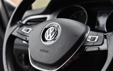 steering wheel 6491840 1280