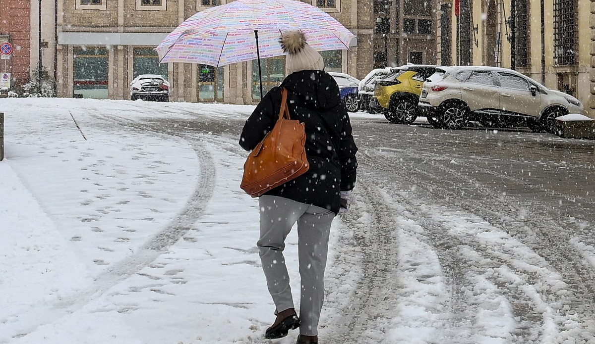 Meteo weekend: freddo intenso e rischio di neve e gelicidio