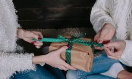 San Valentino 2025: come scegliere il regalo perfetto per lei