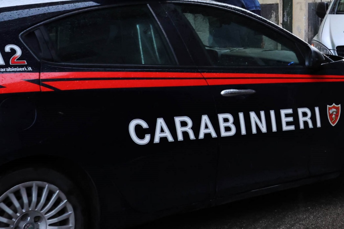 Ancona, bimba di 5 anni cade da una palazzina da un'altezza di sette metri: ora è in ospedale