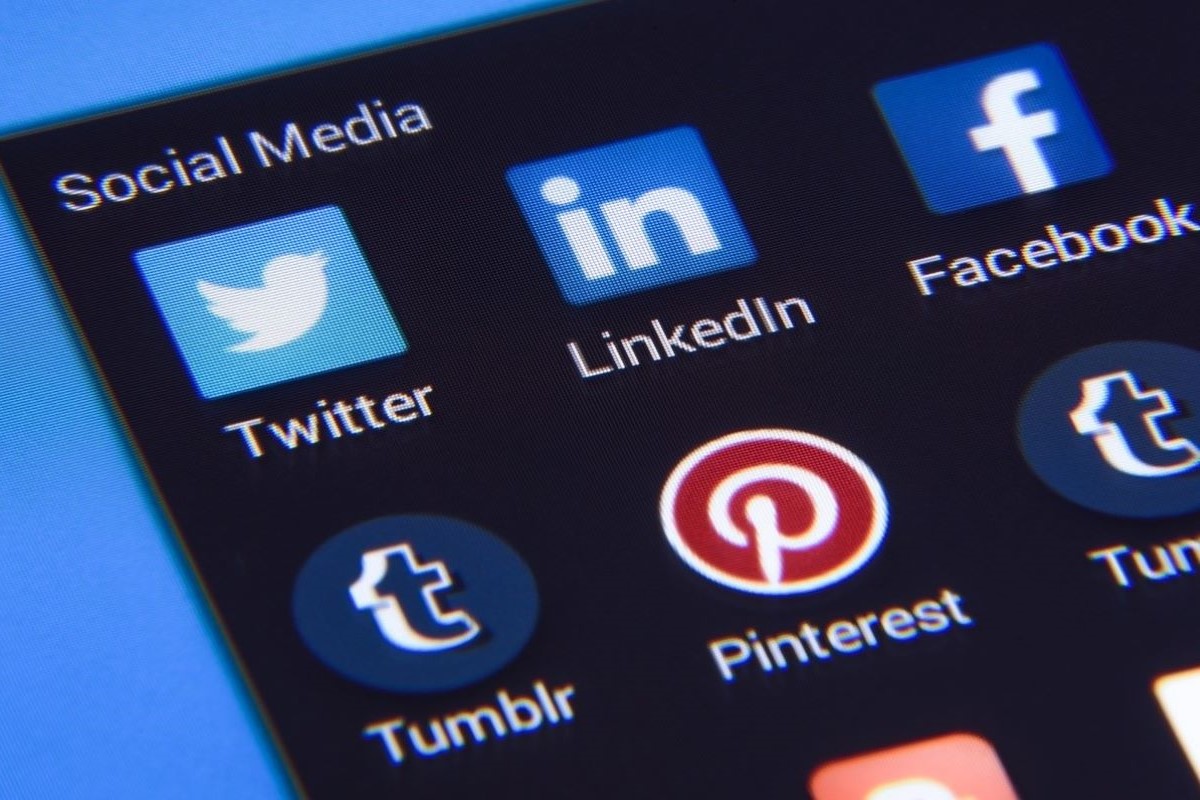 I giovani utilizzano sempre di più ChatGPT e Social invece che Google