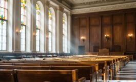 Rappresentazione del confronto tra governo e magistratura