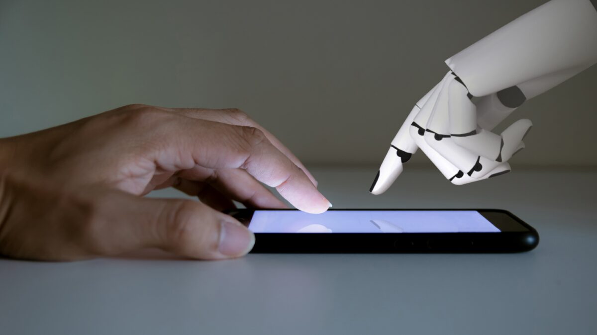 Frode telefonica con l'Intelligenza Artificiale: attivati contratti Luce e Gas a insaputa dei consumatori
