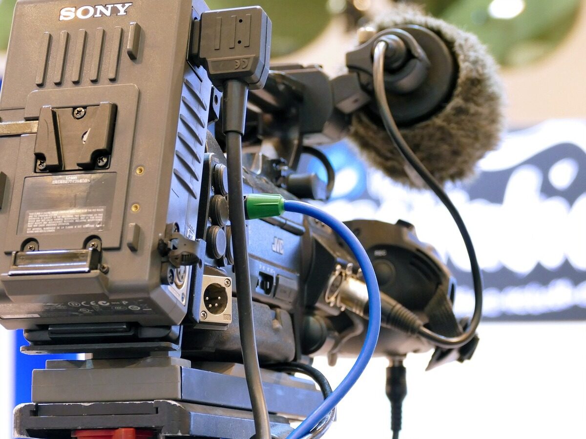 MFE-Mediaset valuta l’acquisizione di Prosiebensat: un’operazione strategica da un miliardo
