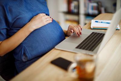 Lavoro, "una donna su 5 penalizzata dopo la nascita di un figlio"