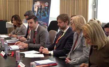 featured 2158151 364x225