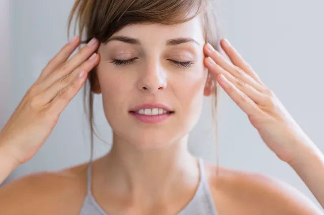 Peeling per il viso: a cosa serve e come farlo in casa