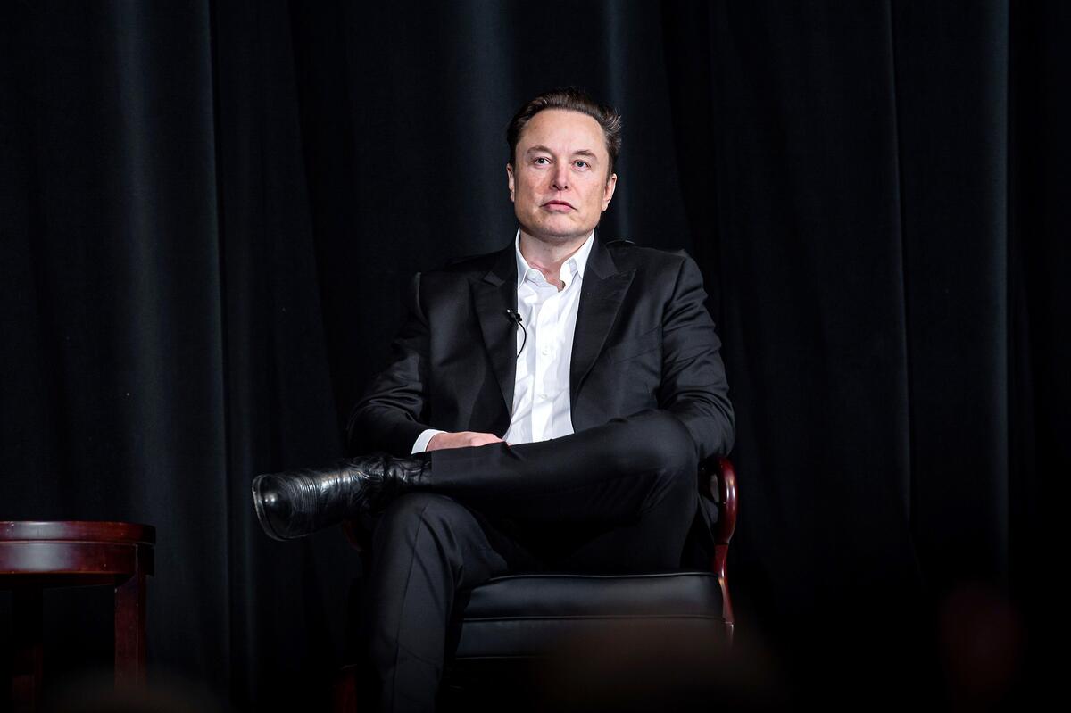 Tesla, Elon Musk richiama 46mila Cybertruck: ecco per quale ragione