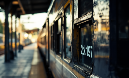 Giovane accoltellato su un treno a Lodi