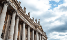 Cerimonia di chiusura della bara di Papa Francesco in San Pietro