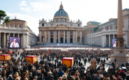 Preparativi per i funerali del Papa a Roma con misure di sicurezza