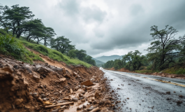 Immagine di strade allagate durante il maltempo a Pasqua