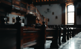 Tajani e Boldrini durante un acceso dibattito in Parlamento