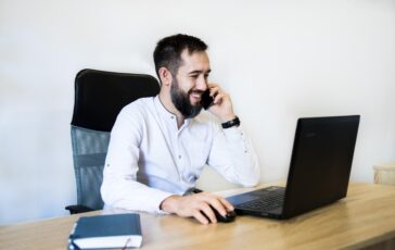 Come rimanere sempre connessi anche se si è dei lavoratori indipendenti