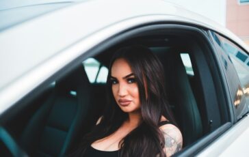 erik mclean ocgn4cgcctk unsplash 364x230