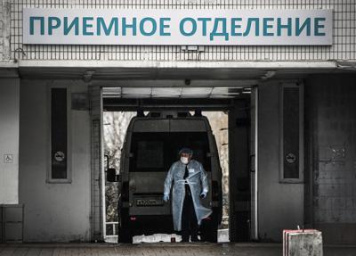 Virus misterioso terrorizza la Russia, tosse con sangue tra i sintomi: cosa sappiamo