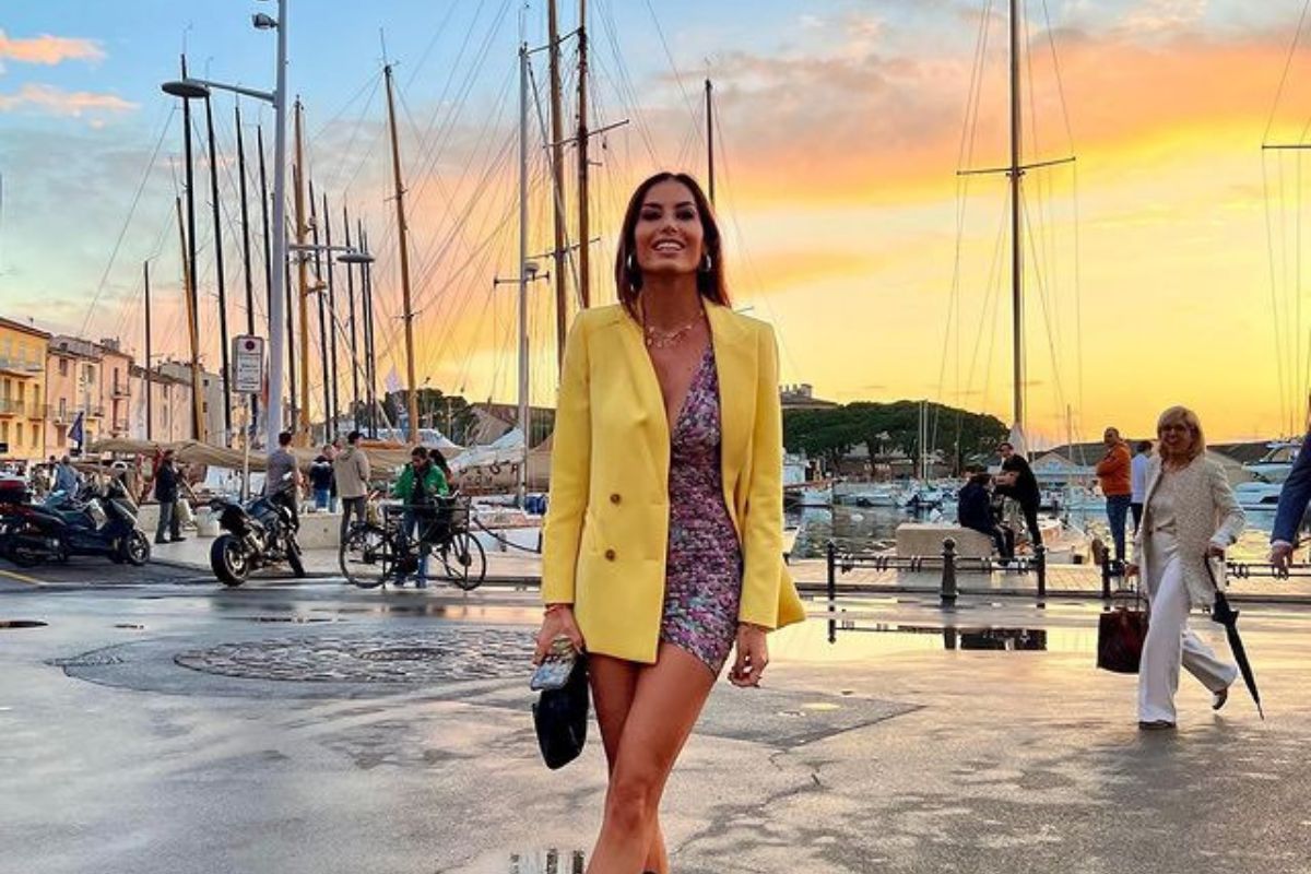 Tensione alle stelle tra Elisabetta Gregoraci e Stefano De Martino: l’inaspettata frecciatina della conduttrice
