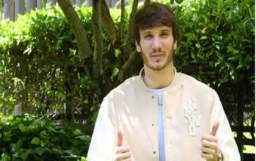 001-volto-vip-racconta-propria-verità-questione-delicata