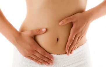 Pancia piatta in menopausa: consigli e strategie alimentari