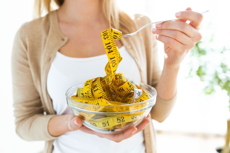 Come mantenere un peso sano nel tempo: consigli e strategie efficaci