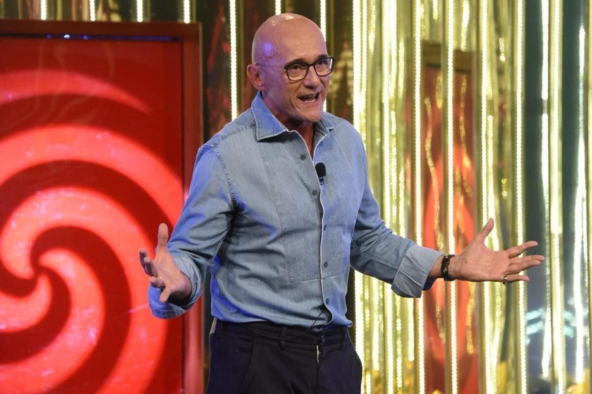 Grande Fratello, Alfonso Signorini dice addio alla conduzione? Spunta il nome di Simona Ventura