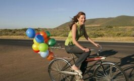 Pedalare per perdere peso: tutti i benefici della bicicletta