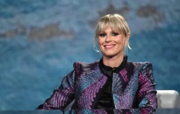 001-ex-campionessa-nuoto-mirino-commenti-social