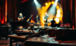 Annalisa conforta Nicolò dopo l'eliminazione da Amici