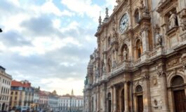Il cardinale Giovanni Battista Re durante la messa a Pompei