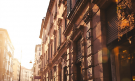 Immagine che rappresenta il confronto politico in Italia