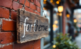 Cartello controverso all'osteria di Bologna