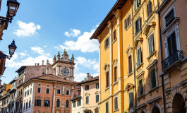 Antonio Di Pietro discute la corruzione in Italia