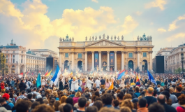 Giorgia Meloni durante una conferenza stampa