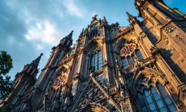 Il nuovo Papa nordamericano in un momento significativo