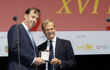 featured 2196531 364x230