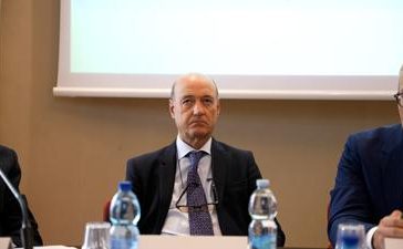 featured 2211604 364x225