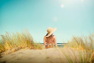 Melanoma colpisce diversamente uomini e donne: al busto lui, alle gambe lei