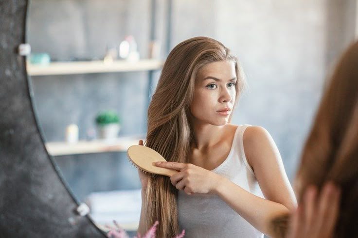 Spazzole in legno: il segreto per capelli sani e splendenti