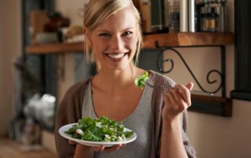 Reset di primavera: alimenti e abitudini detox per iniziare bene l’estate