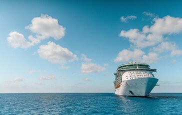 bimbo muore crociera