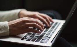 Shade dimesso cosa è successo