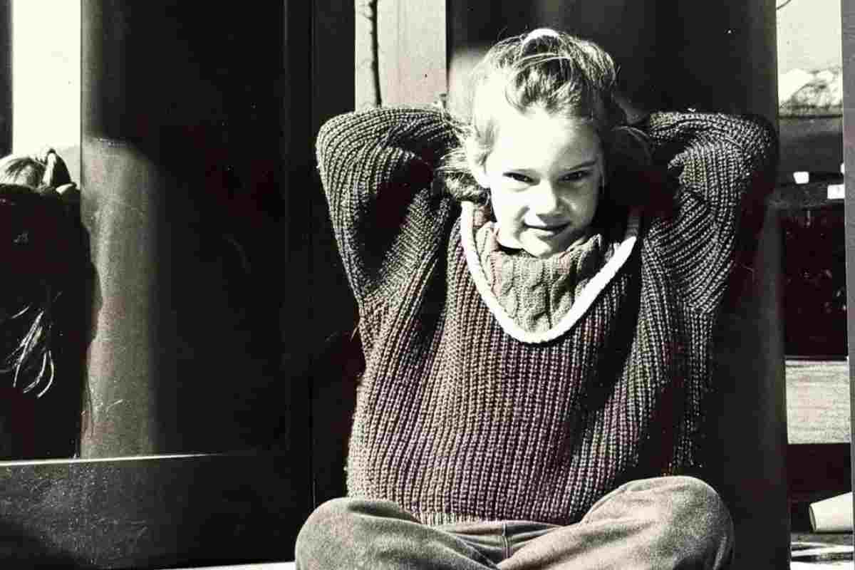 Viso angelico e sguardo profondo: la riconoscete? Oggi è la donna più amata bella e affascinante dello spettacolo